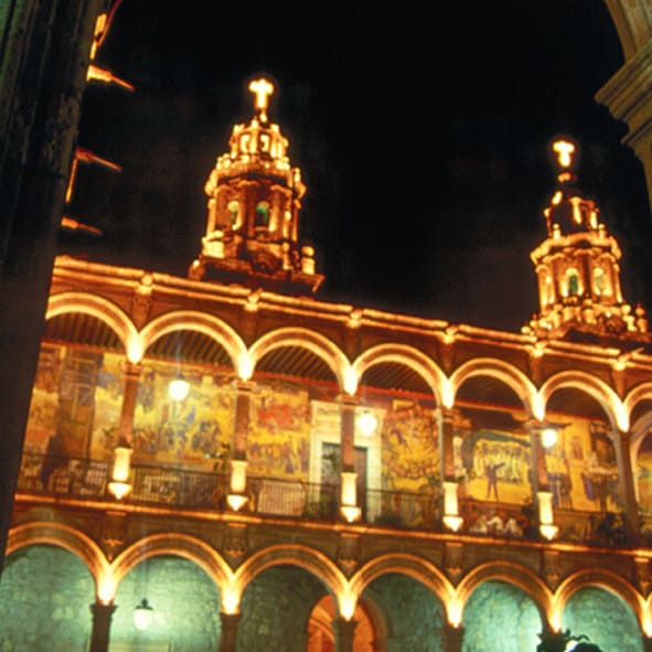Visitar el Palacio de Gobierno – MORELIA, ARQUITECTURA COLONIAL